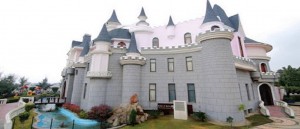 Dudes and Dolls World