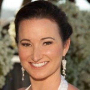 Lara Heather Spence, MD, a General Surgeon with Camp Pendleton Navy Hospital 