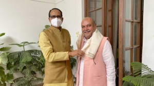 CM Shri Chouhan meets Union Minister Shri Narendra Singh Tomar