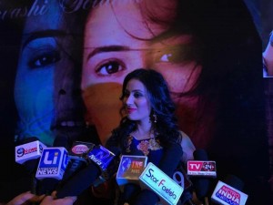 Actress Urvashi Solanki's show 'Urvashi On The Way' becomes netizens favourite