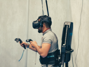 Augmented Reality and Virtual Reality Technology