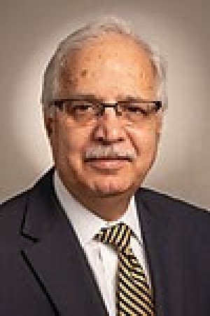 Zia M. Ahmad, MD, FACC, a Cardiologist with St. Luke’s Des Peres Hospital