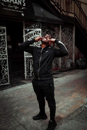 received 1083271085355177