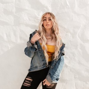 'Summertime Anthem' by Kelsie Watts