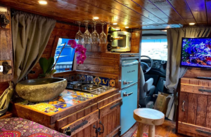 Exotic Campers - Campervan Rental LA