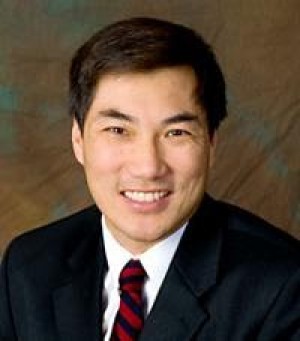 Andrew G. Lee, MD, an Ophthalmologist with Houston Methodist Blanton Eye Institute