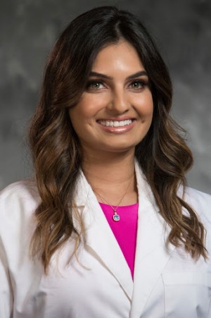 Get to know Ophthalmologist and Oculofacial Reconstructive Surgeon Dr. Roshni Ranjit-Reeves, who serves patients in Lutz