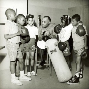 BOXING LEGEND HENRY ARMSTRONG TEACHING THE YOUTH.