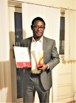 1A341DE7 E3A1 4E59 88EA 01FC60B2BC43 1