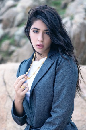 Model with necklace and ring