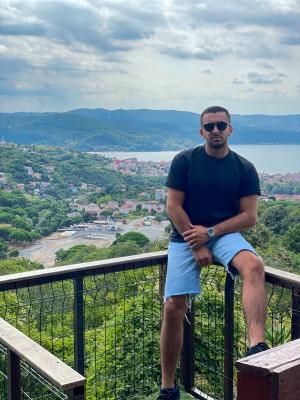 About Mahan Naeijzadeh Iranian Singer