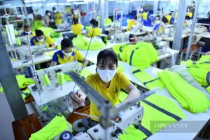 Vietnam Garment Manufacturer to be a leading supplier of uniforms & workwear to other countries
