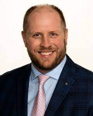 Daniel Dixon, MD, an Orthopedic Surgeon with Avera Orthopedics