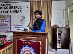 Onkar Gandhe delivering seminar on cyber security
