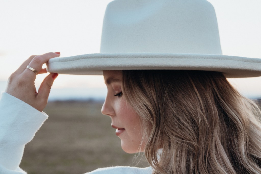 Iron Gate Records Signs EllieMae IssueWire