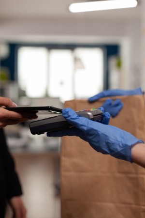 Retail Control Systems Offers Effective Contactless Payment