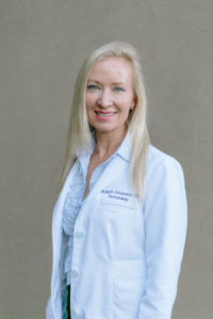 Elizabeth Zettersten, MD, FAAD, a Dermatologist with Dermatology Consultants of Marin, Inc.