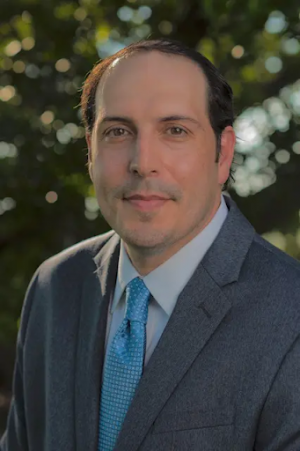 Mark Garza, MD, a Sports Medicine Specialist with Southwest Sports & Spine