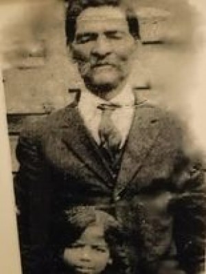 The Strother Family Crest