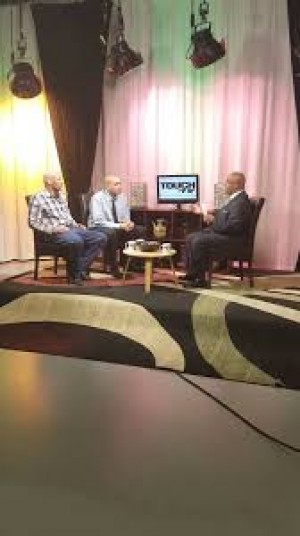 On tv on Bnn with Kenny Jones aka Shake Paper promoting his movie Enter The Jungle