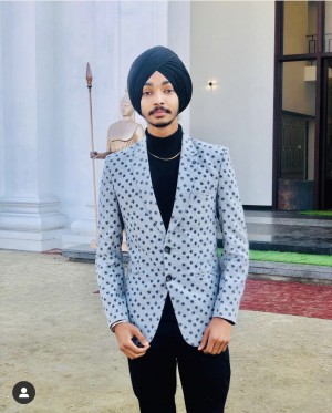 Rising Punjabi artist Abhi Brar wins hearts with his rebellious lyrical ballads