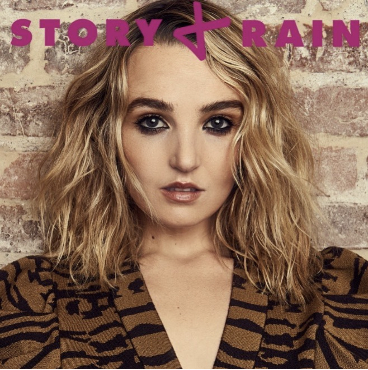 Saturday Night Live star Chloe Fineman is Story + Rain's New Cover Star