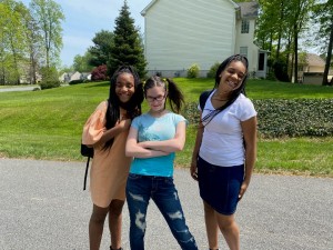 Arianna Fox, London Phillips and Madison Phillips pic on set of The Box in the Basement