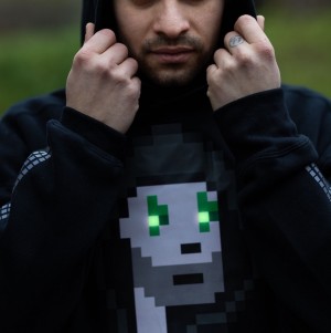 Inuru illuminates LookLabs NFT Hoodie