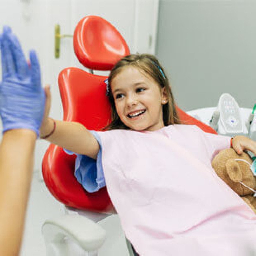 Floss Dental Pearland Offers Pediatric Dentistry For Fixing Oral Issues