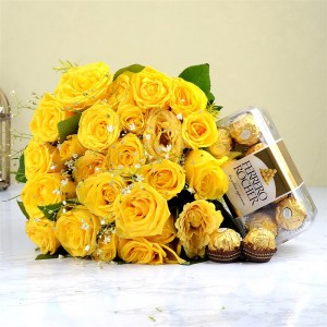 Celebrate this Valentine's day with scintillating blooms from GiftstoIndia24x7.com