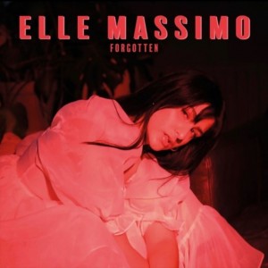 Elle Massimo