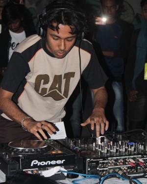 DJ ROOP at IIT Guwahati - Alcheringa 2018