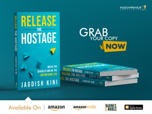 Logo A Master Gold black