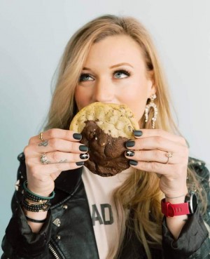 Stephanie Sellers HEADSHOT