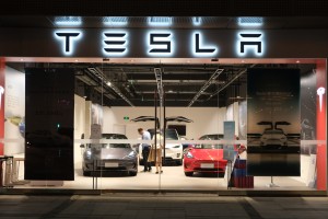 HULT said Tesla