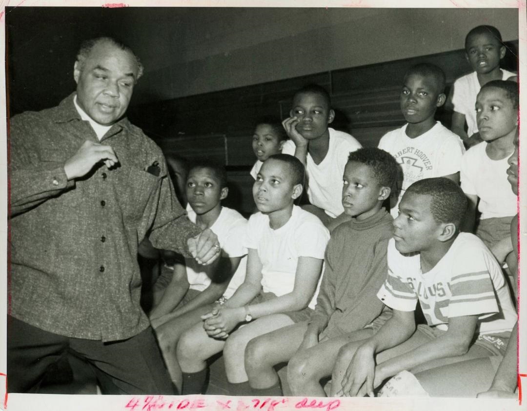 Boxing Legend Henry Armstrong with the youth Boxing Legend Henry Armstrong with the youth