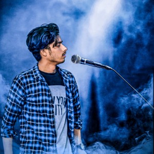Best Artist Vikky Kumar