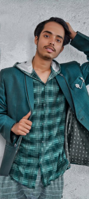Click On Vikky Kumar to DSLR 7300D