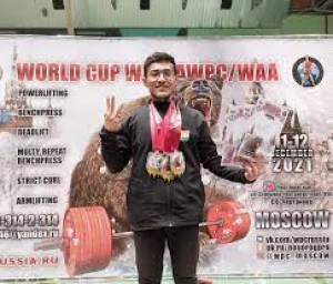 Varun Pradip Dave while winning 3 gold medals