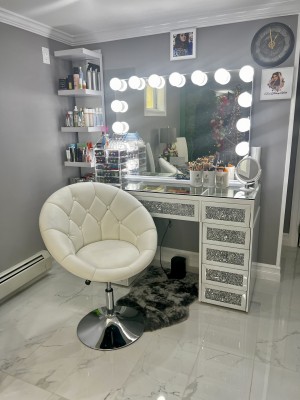 Lisa Makeup World INC Lights Up the Big Apple with Brand New Studio