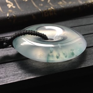 Give the Gift of Jade During JOJO’s Special Christmas Sale