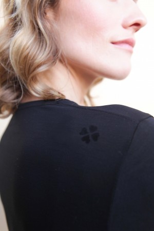 Clover black t shirt