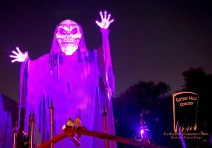 Gothic Hills Cemetery Haunted House 
