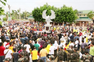 Unveiling Ceremony of Mindanao HWPL Peace Monument (May 25, 2015)