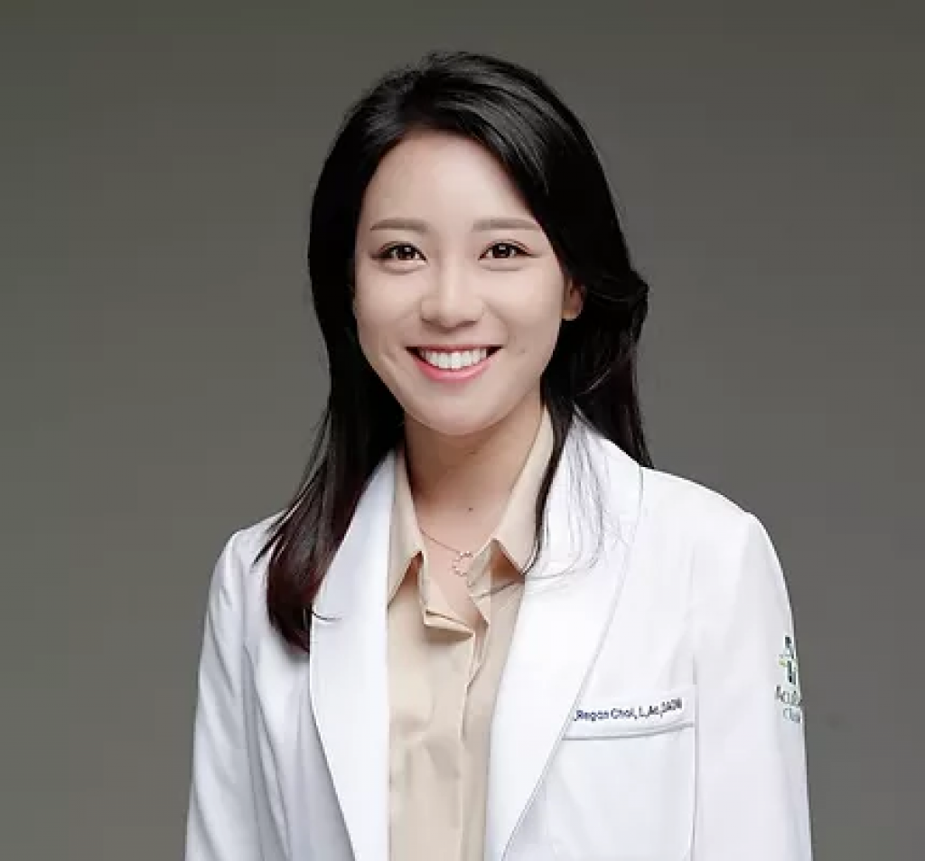 Regan Choi, L.Ac, DAOM, PhD, an Acupuncturist with AcuBay Clinic