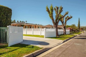 Vinyl Driveway Gates