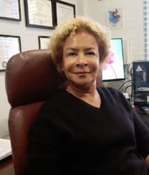 Jacqueline C. Napper, Psy.D., MSCP, PsyPharm., Psychologist with her Private Practice