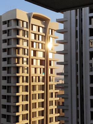 Mahindra Nestagia MH