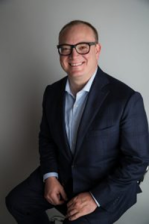 Ryan Dobbs MD DDS FAAOMS