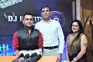 Mumbai's No.1 DJ INSTITUTE by Celebrity  DJ RAJ Mumbai since year 2005 For DJ / Music Production Course ..